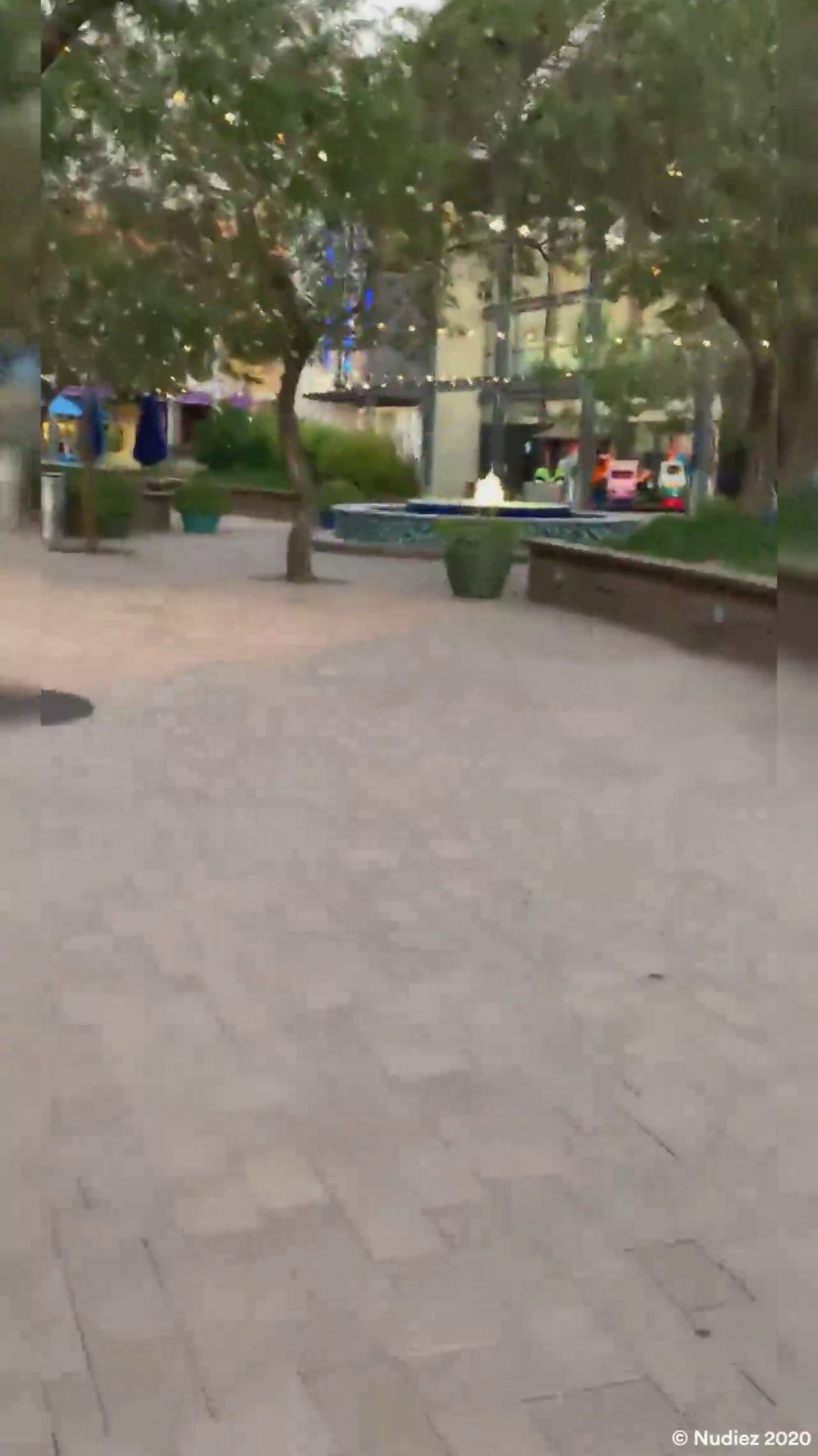 Allison-Parker---Public-Mall-Show-2-KuVB1dj7.mp4 thumbnail